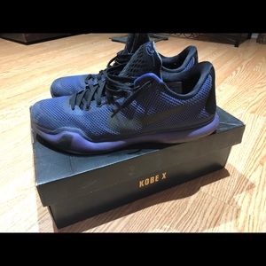 Kobe sneakers size 12